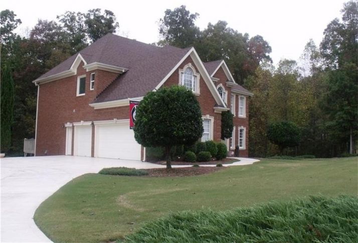 2938 Loch Lomond Drive, Conyers, GA 30094