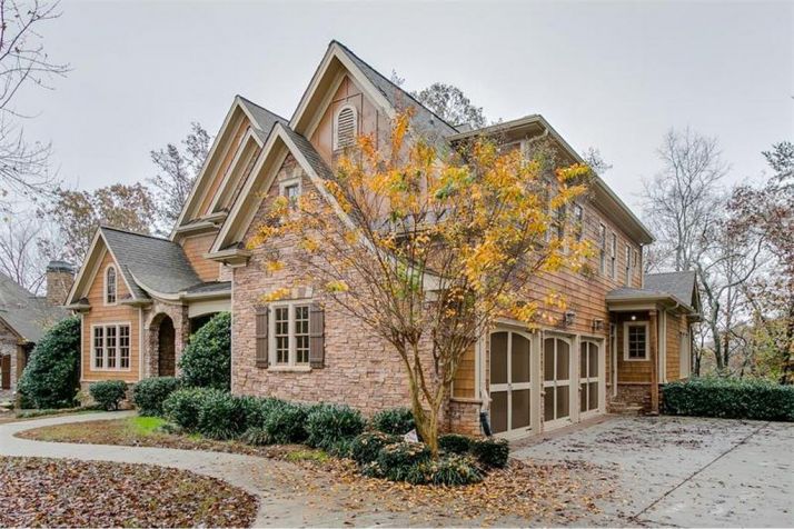 6109 Grand Marina Circle, Gainesville, GA 30506