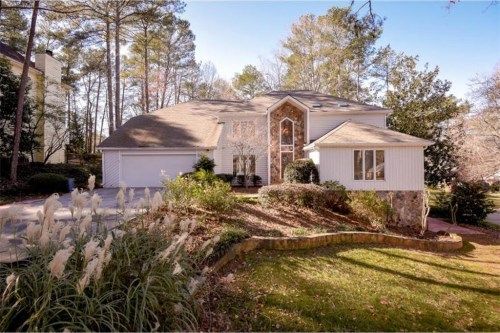 2945 Ascot Lane, Roswell, GA 30076