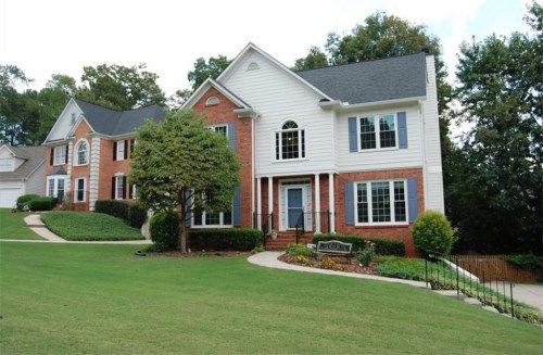 40 Grove Place, Suwanee, GA 30024