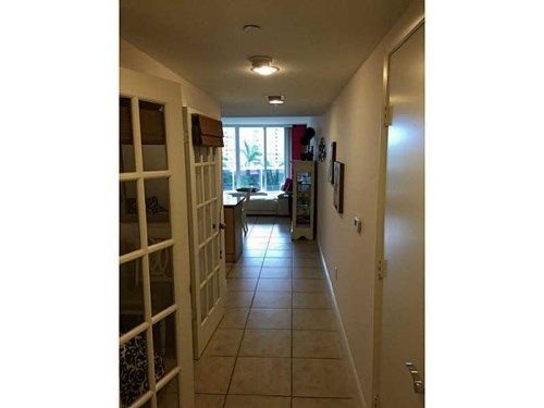 1800 OCEAN DR # 406, Hallandale, FL 33009