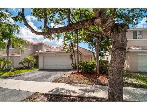 4290 MAGNOLIA RIDGE DR, Fort Lauderdale, FL 33331