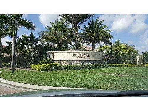 125 RIVERWALK CR # 125, Fort Lauderdale, FL 33325