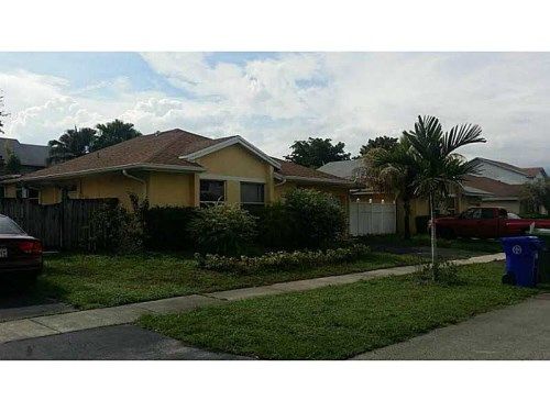 1100 SW 98 TE, Hollywood, FL 33025