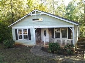 633 Warren Ave, Scottdale, GA 30079