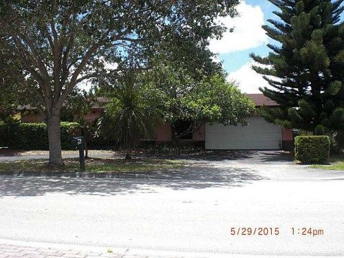 1250 N Douglas Rd, Hollywood, FL 33024