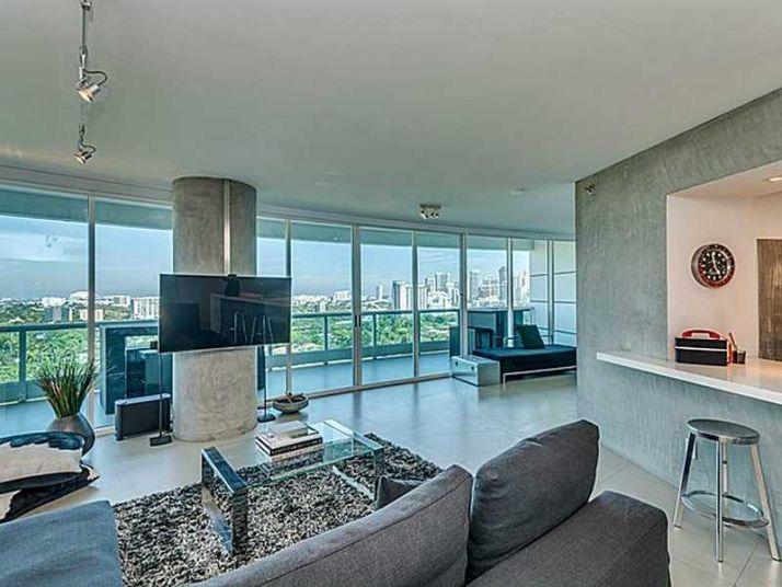 2127 BRICKELL AV # 1906, Miami, FL 33129