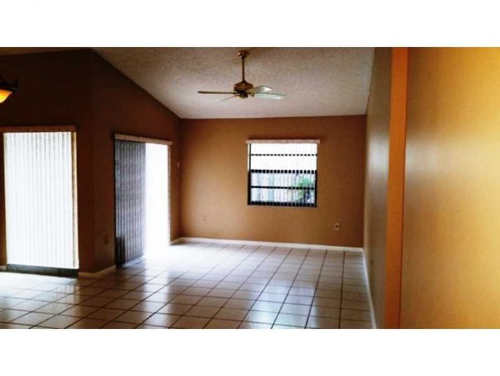 13770 NEWPORT MNR, Fort Lauderdale, FL 33325