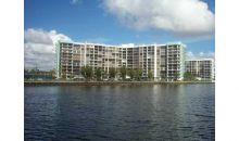 1000 PARKVIEW DR # 1007 Hallandale, FL 33009