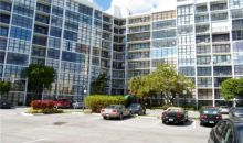 1000 PARKVIEW DR # 212 Hallandale, FL 33009