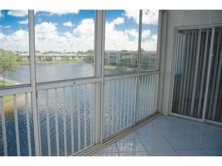 7696 TRENT DR # 405, Fort Lauderdale, FL 33321