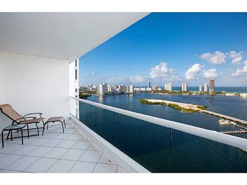 7000 ISLAND BL # 2809, North Miami Beach, FL 33160