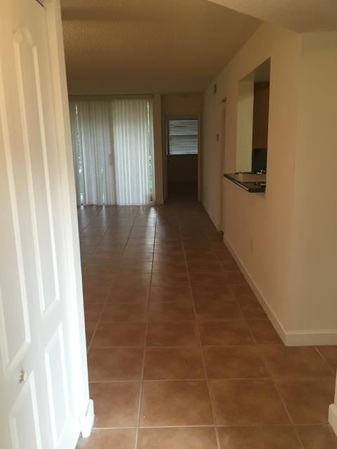 4982 NW 97 PL # 300, Miami, FL 33178