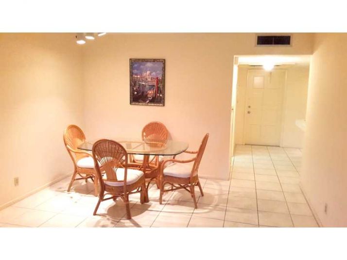 2850 PALM AIRE DR # 102, Pompano Beach, FL 33069