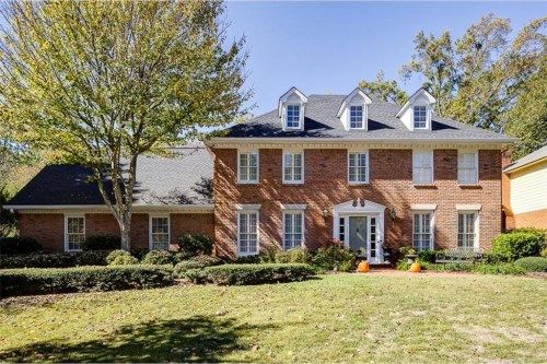 6835 Hunters Trace Circle, Atlanta, GA 30328