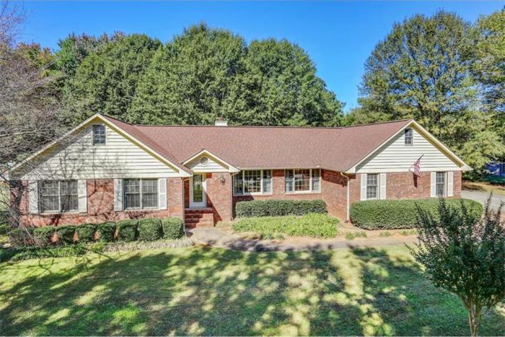 565 Cox Road, Roswell, GA 30075