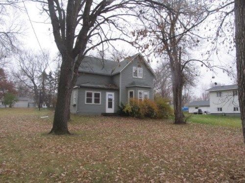 625 Maplewood Dr SE, Pelican Rapids, MN 56572