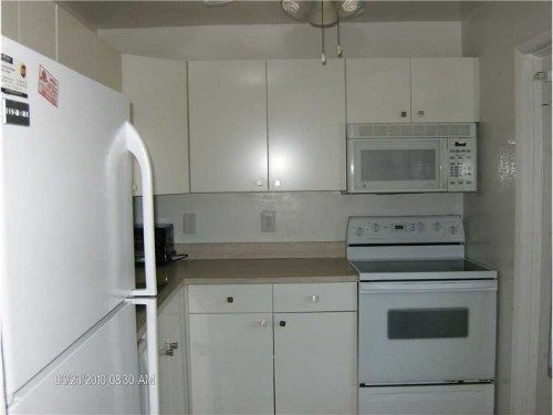 1000 NE 14 AV # 209, Hallandale, FL 33009