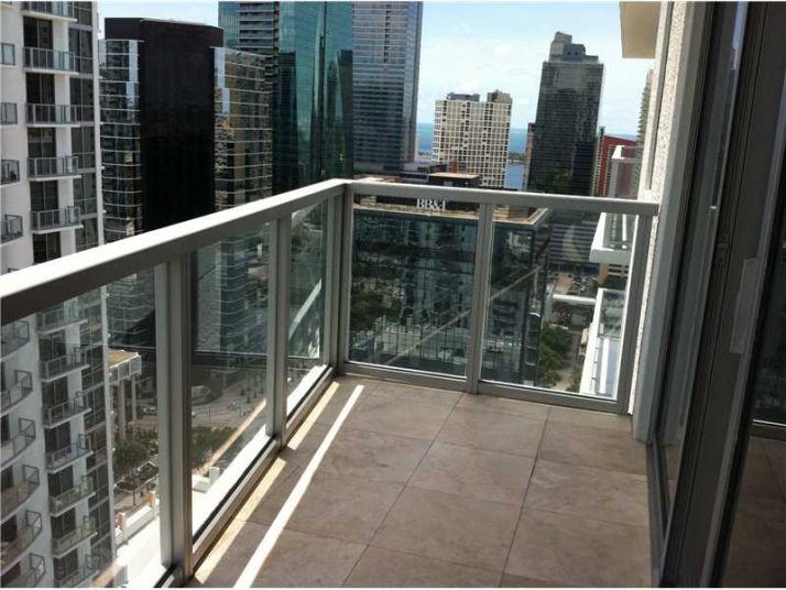 1050 BRICKELL AV # 2808, Miami, FL 33131