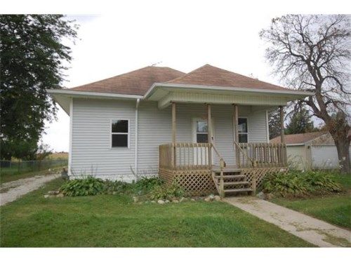 609 Market St, Gowrie, IA 50543