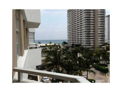 1965 OCEAN DR # 5C, Hallandale, FL 33009