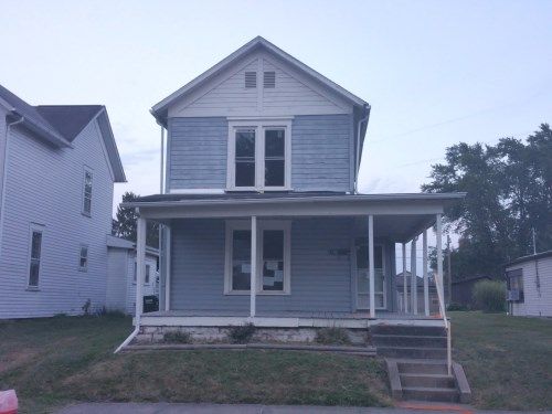 214 Mccook Avenue, Dennison, OH 44621