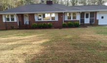 4273 Pineview Drive Powder Springs, GA 30127