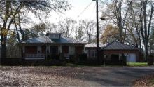 46 E Lee Street Kingston, GA 30145