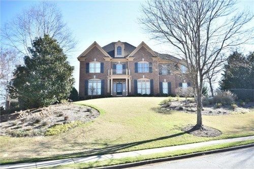 6815 Blackthorn Lane, Suwanee, GA 30024