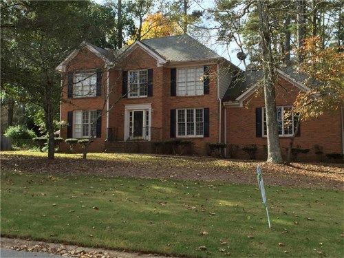 240 Shore Drive Nw, Suwanee, GA 30024