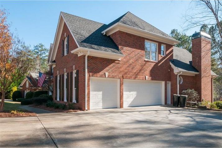 8025 Tangletree Way, Roswell, GA 30075