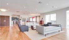 9721 E Bay Harbor Dr # PH Miami Beach, FL 33154