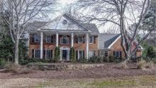 3010 Shallowford Park Manor Roswell, GA 30075