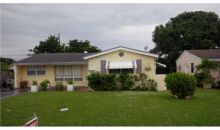 7031 SW 27 CT Hollywood, FL 33023