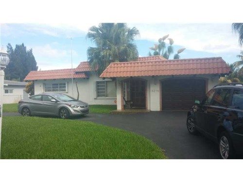 3216 CALLE LARGO DR, Hollywood, FL 33021