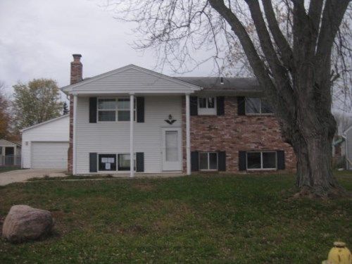 241 Danbury Rd, West Jefferson, OH 43162