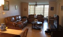 3051 SUNRISE LAKES DR # 202 Fort Lauderdale, FL 33322