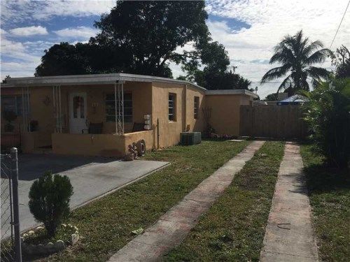 446 E 62nd St, Hialeah, FL 33013