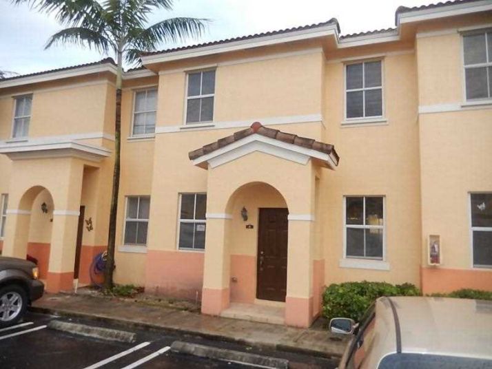 8141 W 36th Ave # 4, Hialeah, FL 33018