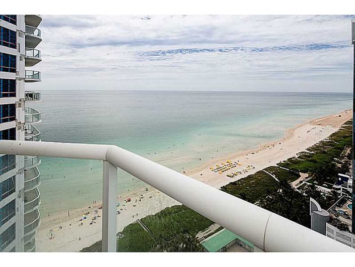 6365 COLLINS AV # 2806, Miami Beach, FL 33141