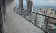 2600 E HALLANDALE BEACH BL # PH3203 Hallandale, FL 33009