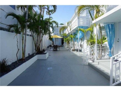 7320 BYRON, Miami Beach, FL 33141