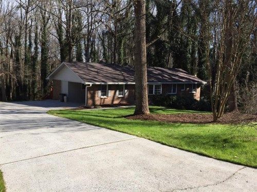 278 Hokes Place Sw, Lilburn, GA 30047