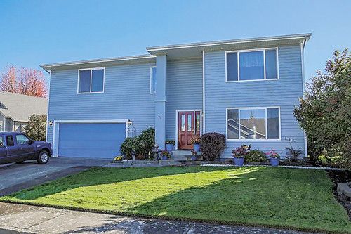 740 Crimson Wy, Harrisburg, OR 97446