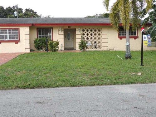 7833 Plantation Blvd, Hollywood, FL 33023