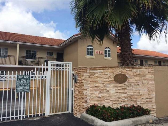 600 SE 9 CT # 205, Hialeah, FL 33010