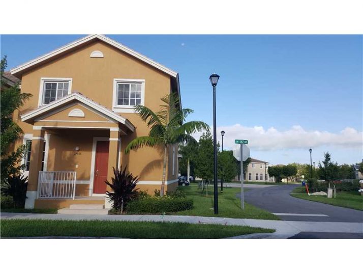 27536 SW 142 AV # 27536, Homestead, FL 33032