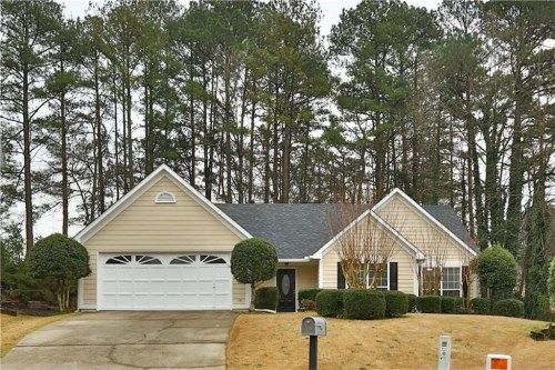 824 Whitehaven Lane, Lawrenceville, GA 30043