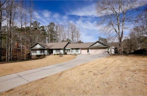 11195 West Road, Roswell, GA 30075