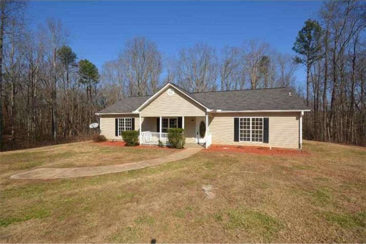 593 Parmer Street, Roopville, GA 30170